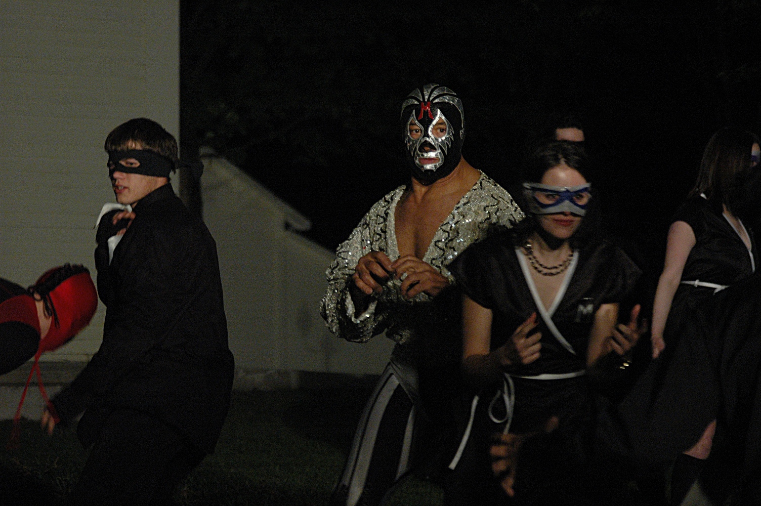 Mil Mascaras